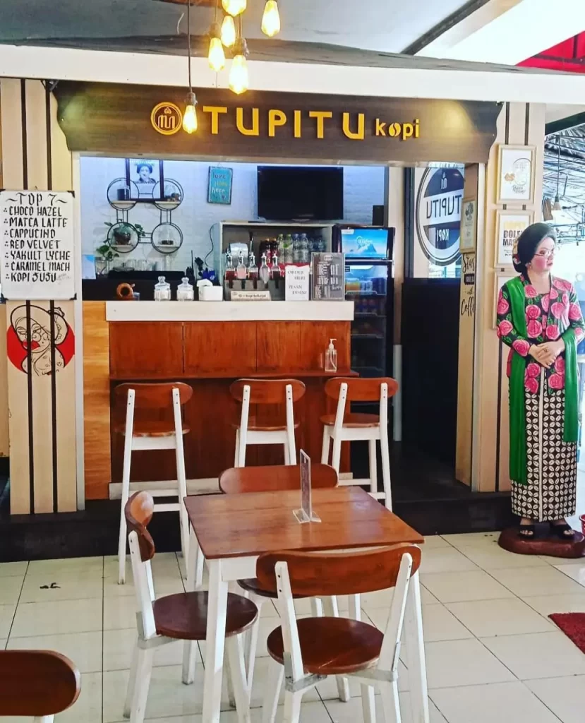 Tempat Ngopi di Malioboro dengan Menu Unik di Tupitu Kopi Hamzah Batik