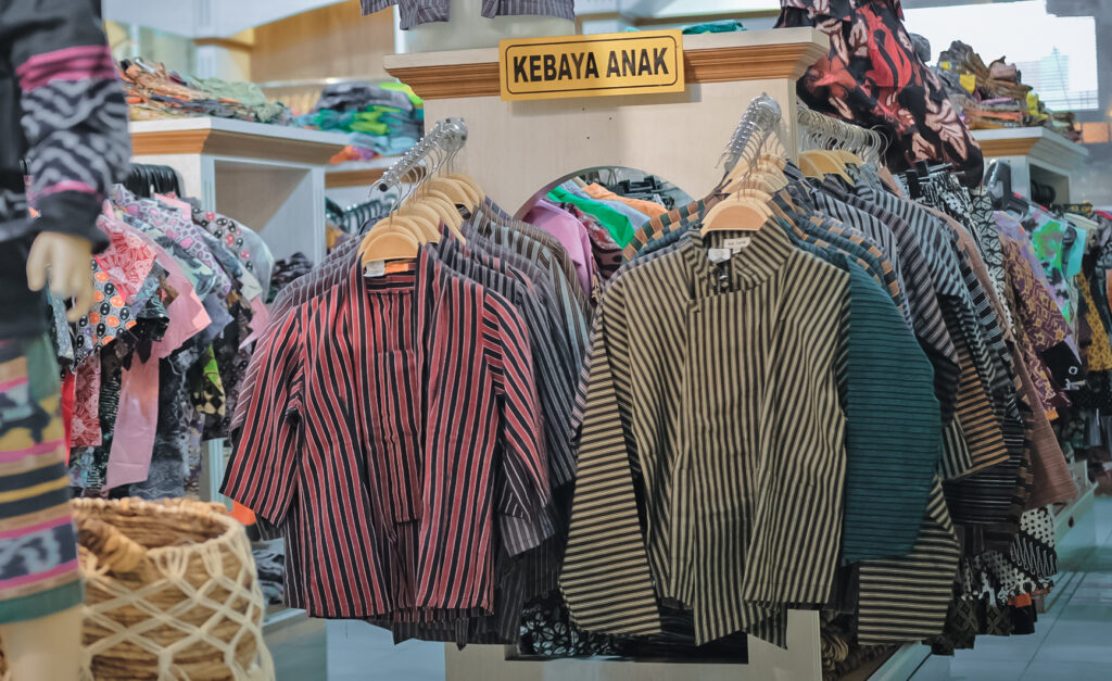 Mengenal 5 Motif Kain Lurik yang Sederhana Namun Bermakna