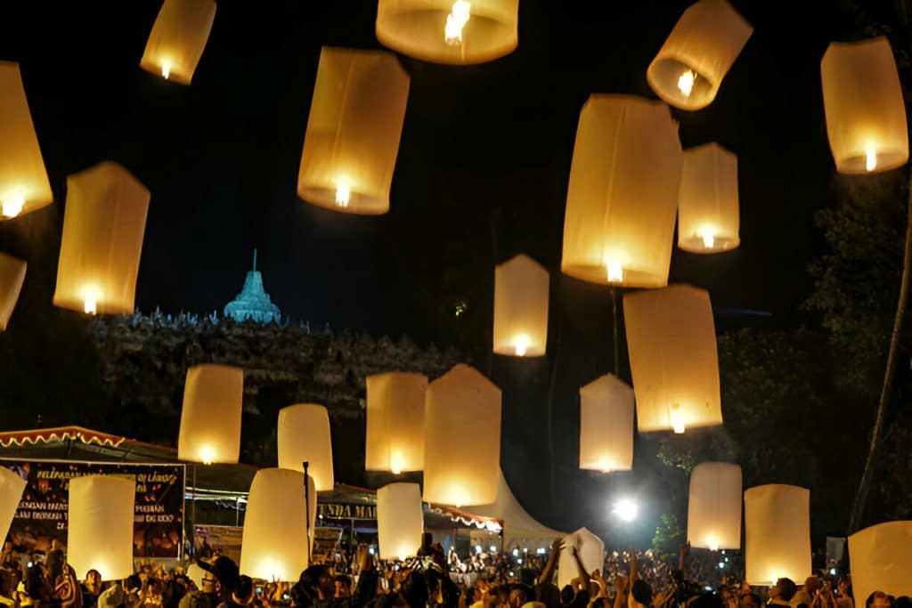Agenda Acara Malam Waisak di Candi Borobudur Tahun 2024