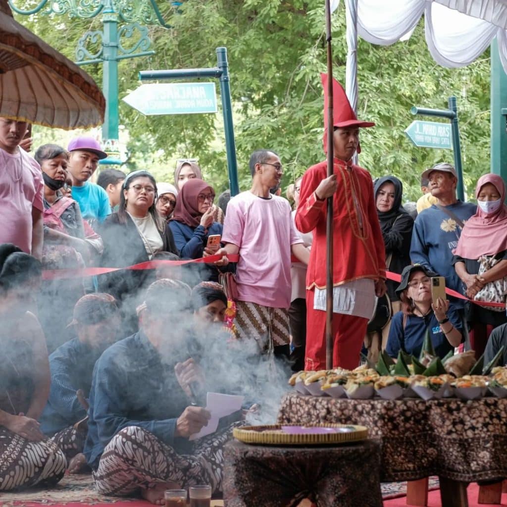 Menuju Festival Sabtu Kliwon di Hamzah Batik Malioboro Bulan Juli