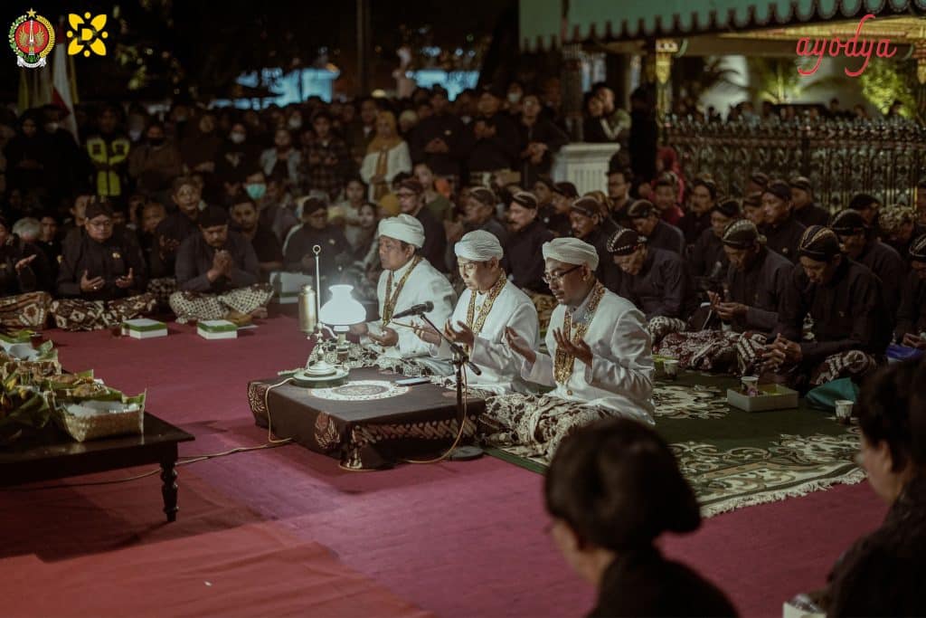Tradisi, Mitos, dan Makna Satu Suro Dalam Jawa