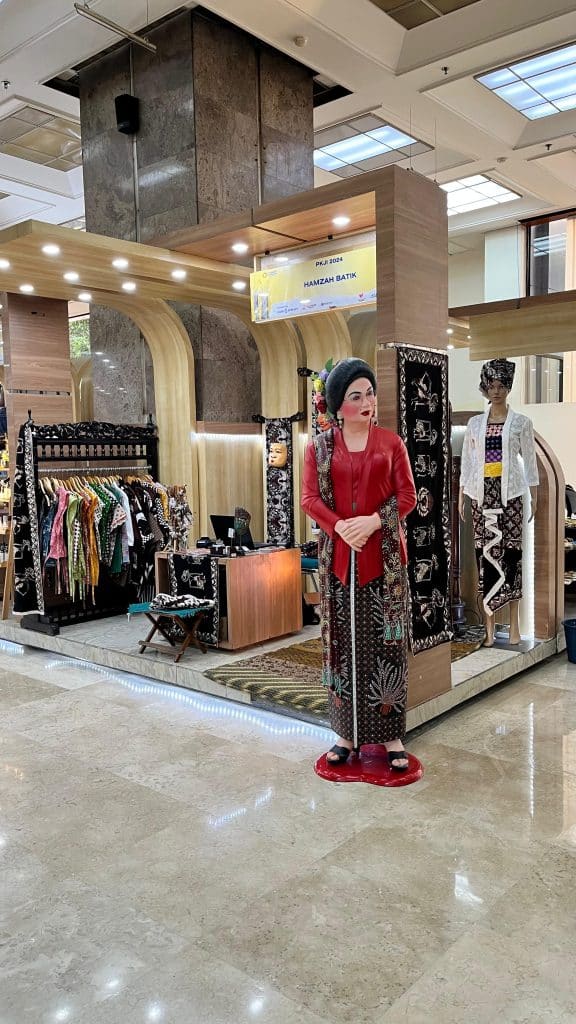 booth hamzah batik di pameran kerajinan jogja istimewa