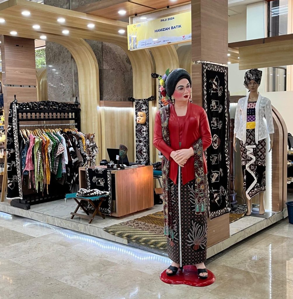 booth hamzah batik di Jakarta