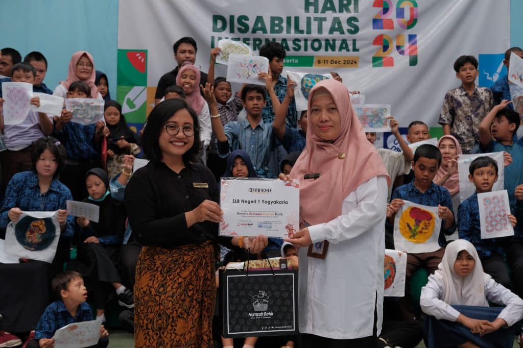 Hamzah Batik Goes to School Merayakan Hari Disabilitas Internasional di SLB Negeri 1 Yogyakarta