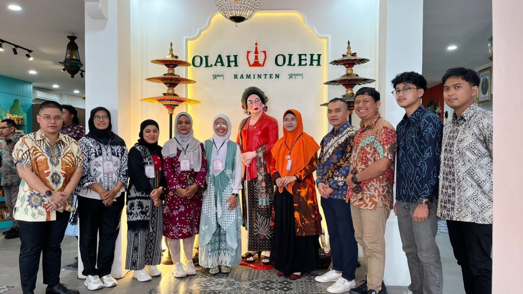 grand opening olah oleh raminten