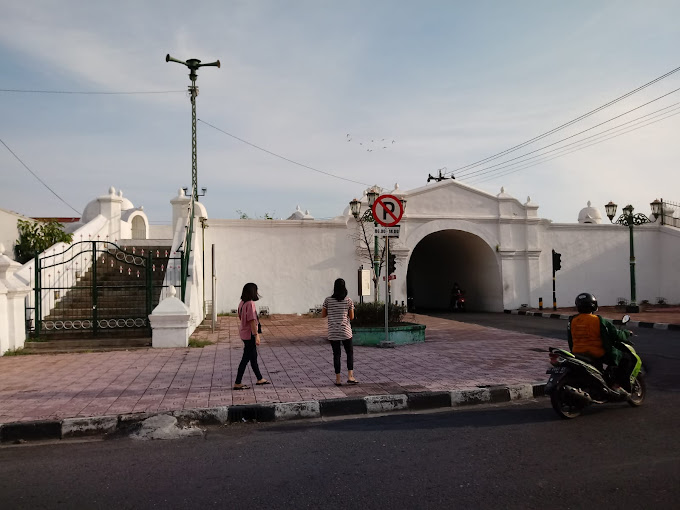 sirine di plengkung gading