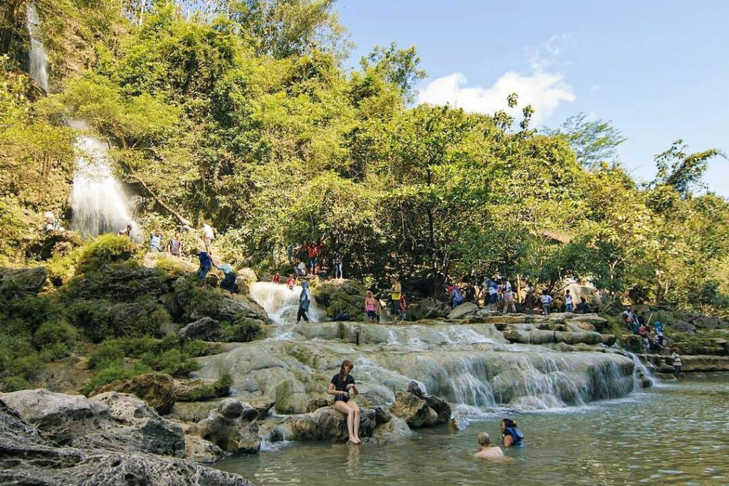 air terjun sri gethuk di gunung kidul
