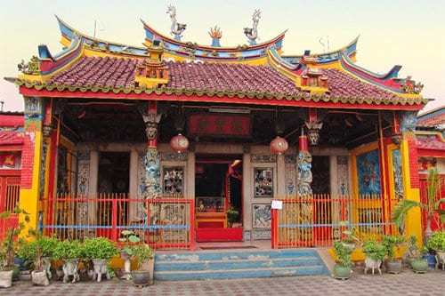 klenteng kampung cina ketandan