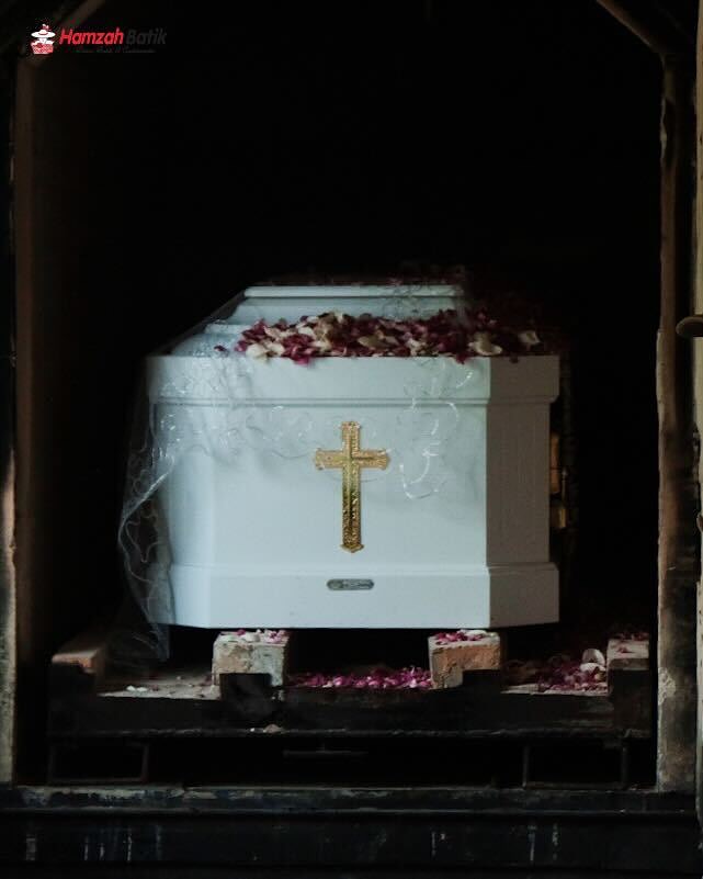 Prosesi Kremasi Hari Terakhir Hamzah Sulaiman Berlangsung Khidmat