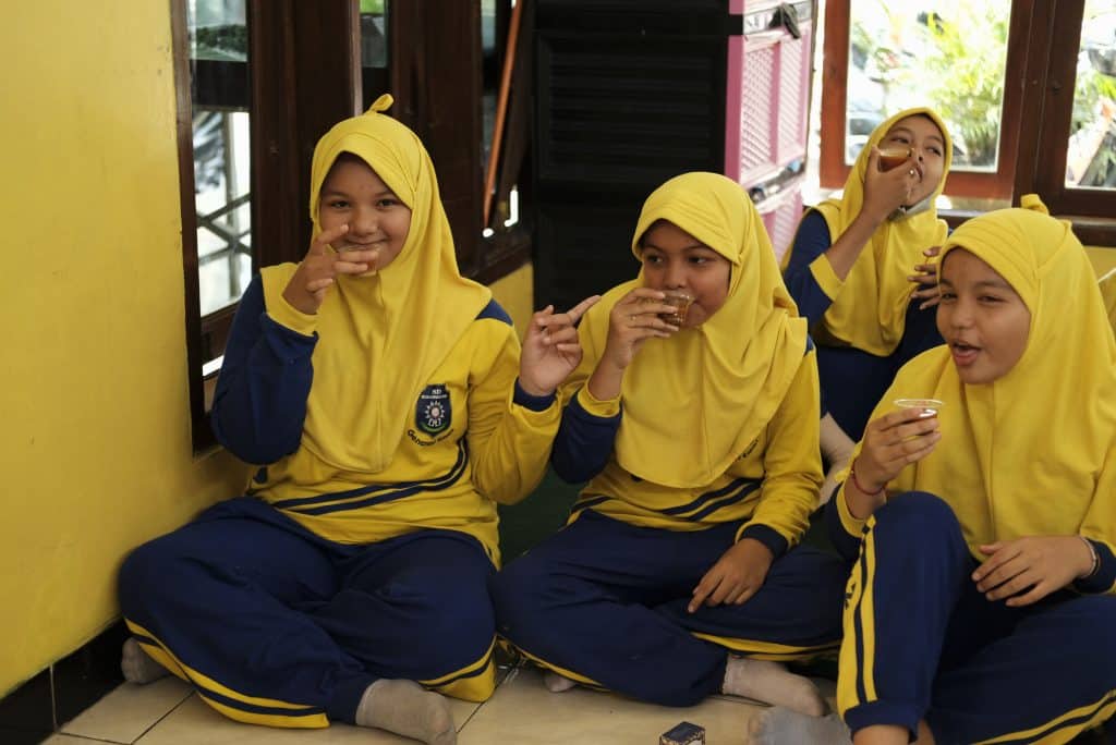 jamu gendong raminten di sd muhammadiyah mertosanan