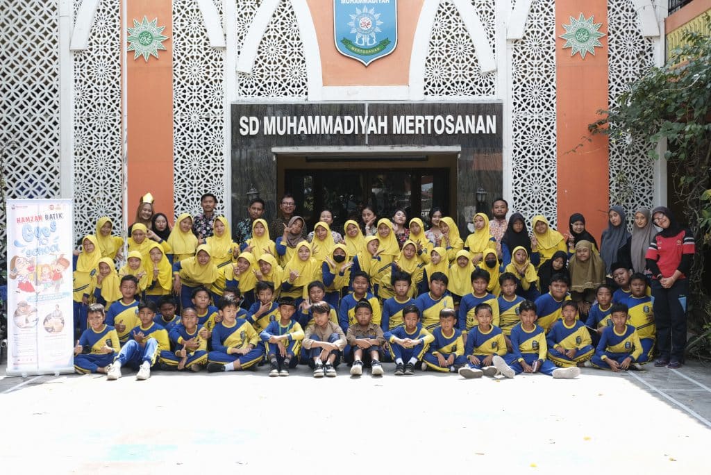 Batik Asik Goes to School di SD Muhammadiyah Mertosanan