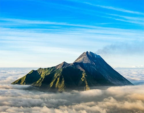 8 Rekomendasi Tracking dan Hiking di Jogja yang Wajib Dicoba